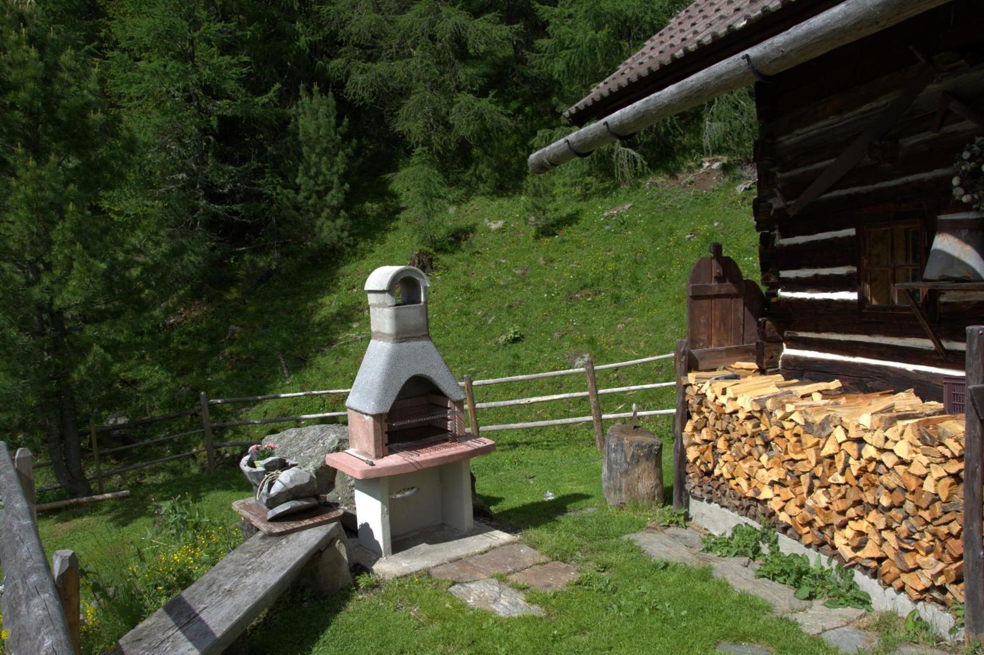 Bergheim Schmidt: Alpine Forest Huts on the Slopes Turracher Hoehe Exterior photo