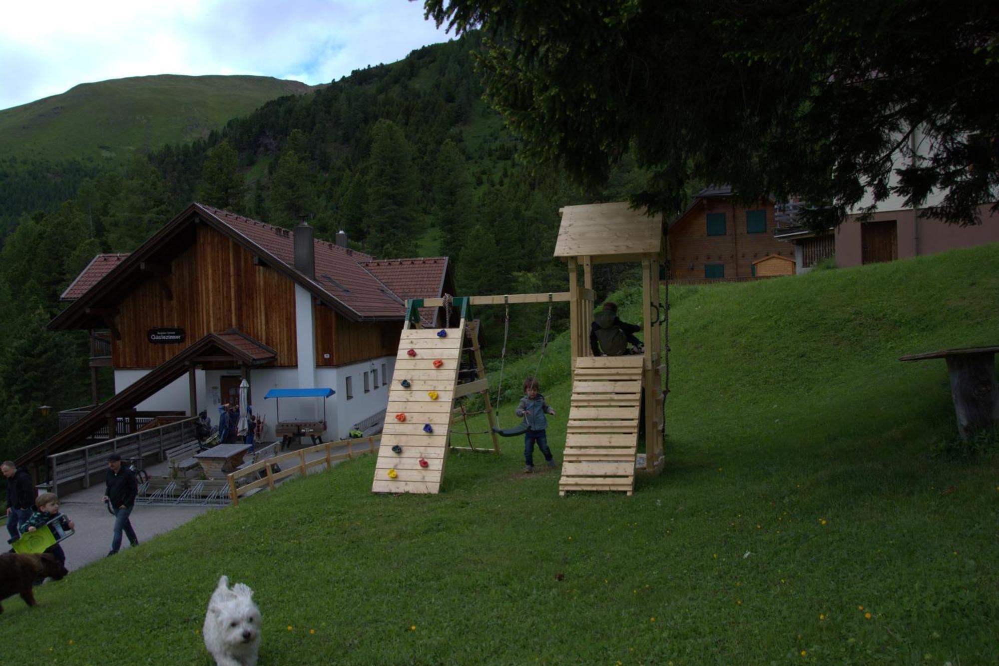 Bergheim Schmidt: Alpine Forest Huts on the Slopes Turracher Hoehe Exterior photo